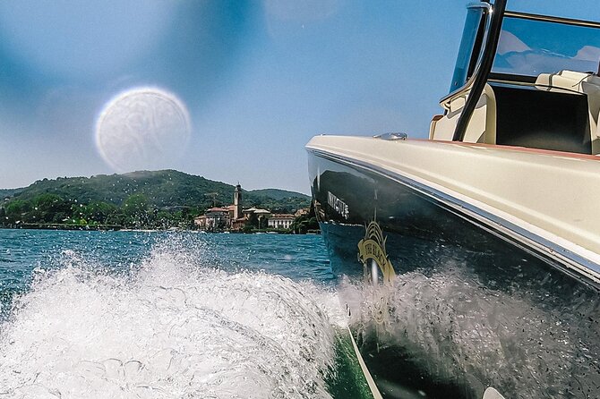 1H Private Cruise Lake Como Tender Yacht Invictus 6 pax - Torno and the return past Blevio