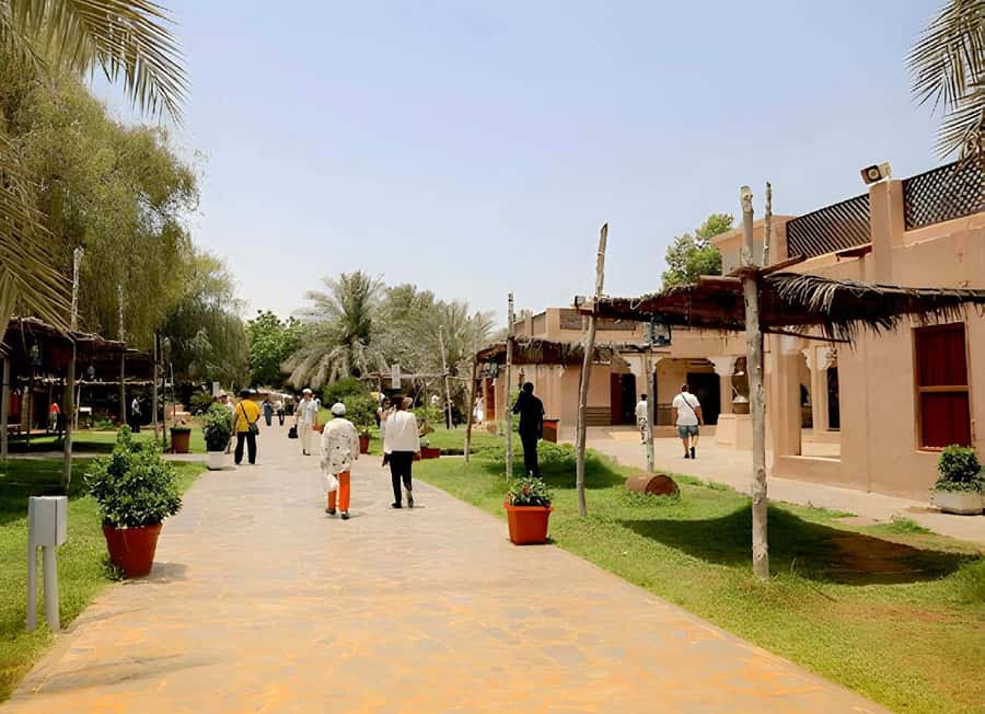 2-Day City Tour: Dubai & Abu Dhabi + Yacht Experience - What the $100 price really covers