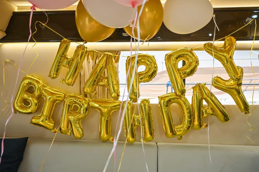2 Hour Birthday Celebration on a Yacht in Dubai - Dubai Eye and the JBR shoreline