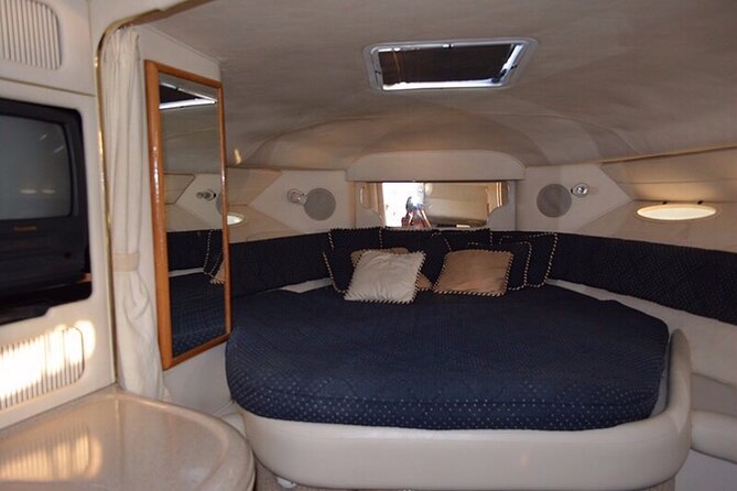 2-hour Private Sunset Cruise on a luxury yacht in Cancun Bay 25P18 - Crew service can shape the whole evening