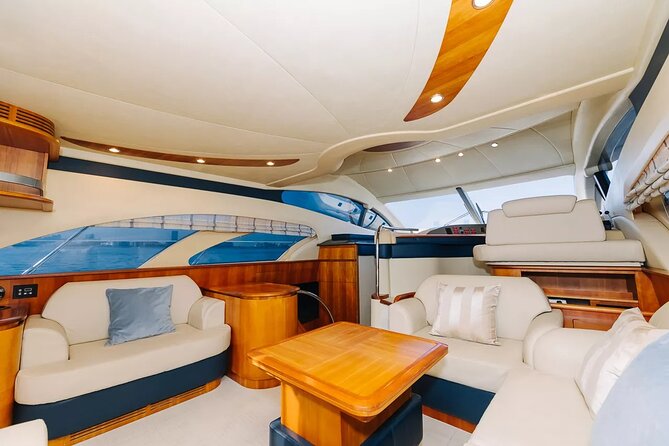 2 hour Private Yacht Tour with Dubai Marina Skyline View - Service and communication