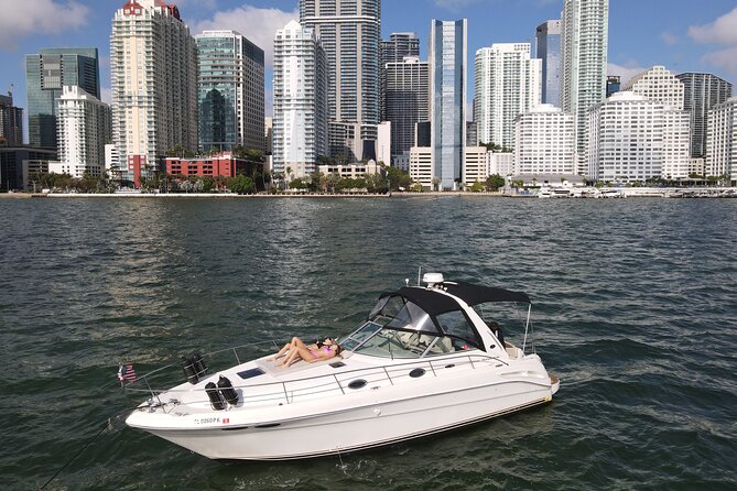 2 Hour Serenity and Scenery Yacht Cruise Miami - A private boat changes the feel of Miami