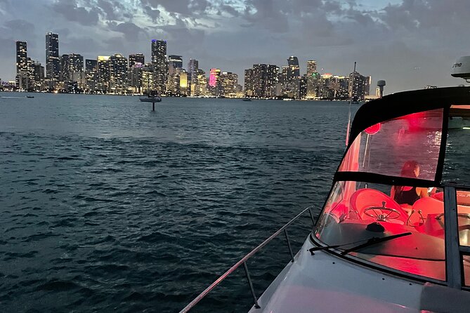 2 Hour Serenity and Scenery Yacht Cruise Miami - PortMiami and the cruise ships