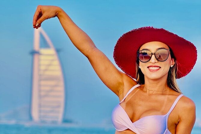 2 Hours Dubai Marina 50ft Private Luxury Yacht Sightseeing Tour - Palm Jumeirah and the Atlantis photo stop