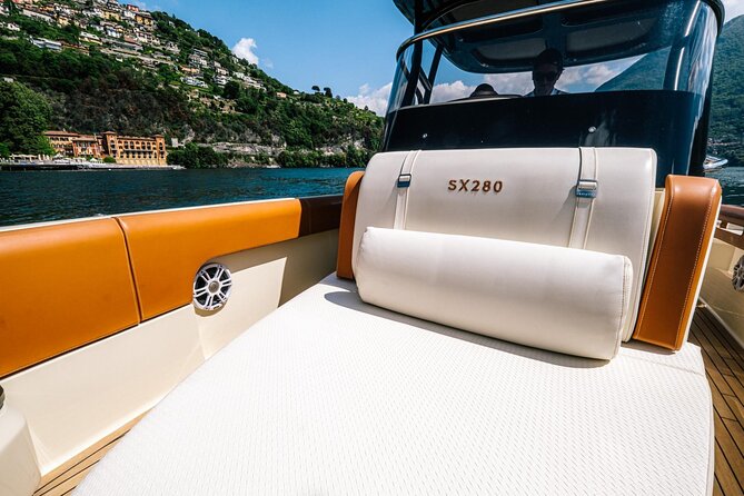 2H Private Cruise Lake Como Tender yacht Invictus 6 pax - Moltrasio, Carate Urio, and the Clooney connection
