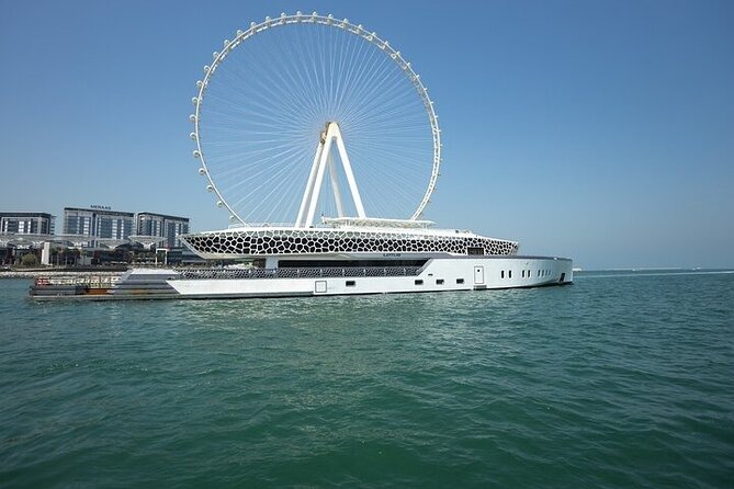 3-Hour Lotus Mega Yacht Dinner Experience in Dubai Marina - Dinner with live cooking stations