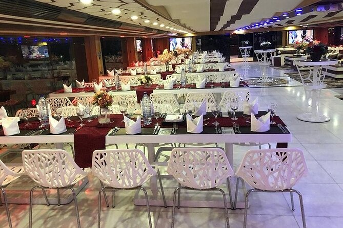 3-Hour Lotus Mega Yacht Dinner Experience in Dubai Marina - Who will enjoy this evening most