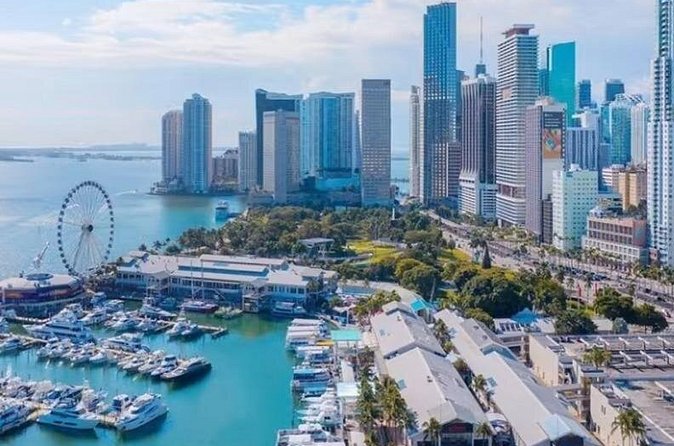 3 Story 100ft Hip Hop Yacht Party with 3 Hour Open Bar - What the open bar adds to the $100 price