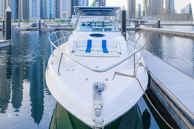 33Ft Private Yacht Rental On New Year's Eve 2025 - Why this yacht makes sense on New Year’s Eve
