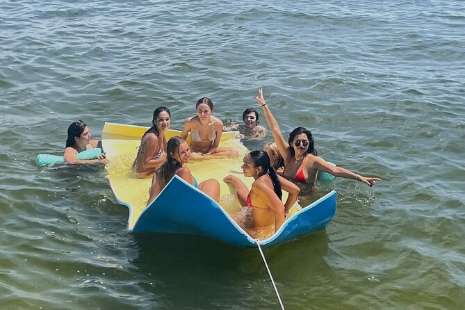 37ft Private Captained Yacht Rental - Up to 13 Happy Guests - Making the most of the yacht’s included features