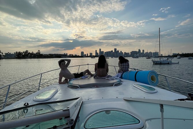 37ft Private Captained Yacht Rental - Up to 13 Happy Guests - What the Biscayne Bay route offers