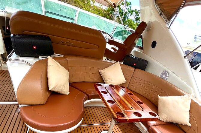 4 hours - Private 48ft Yacht all inclusive in Tulum and Playa del Carmen - What the crew adds to the day