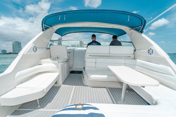 40' Miami Yacht Rental up to 13 Persons - A private yacht instead of a crowded Miami cruise