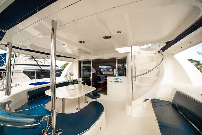 4hr Private Luxury Yacht with Snorkeling, DJ, Bar, Food - Four hours on the water near Montego Bay