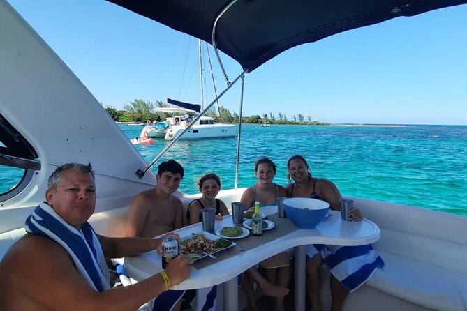 5-Hour Private 40' Yacht 2-Stop Tour to In-Ha reef with Food, Drinks & Snorkel - Leaving Puerto Aventuras for In-Ha