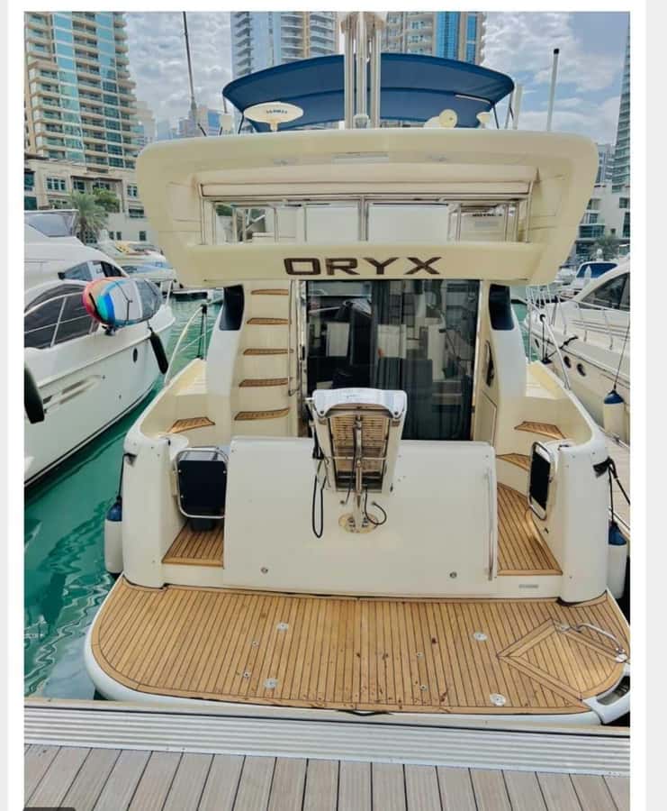 50 feet Private Luxury Yacht Tour In Dubai Marina - Choosing Between Two, Three, or Four Hours