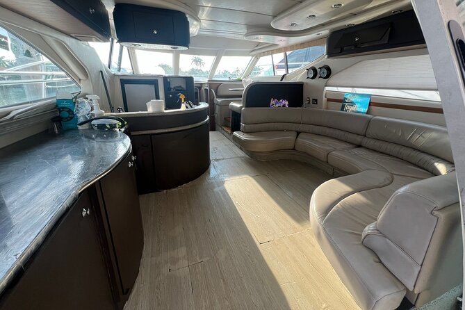 50ft Miller Blue | Miami Yacht Rental | 3 to 6 Hours | 13 Ppl - The real price of the boat