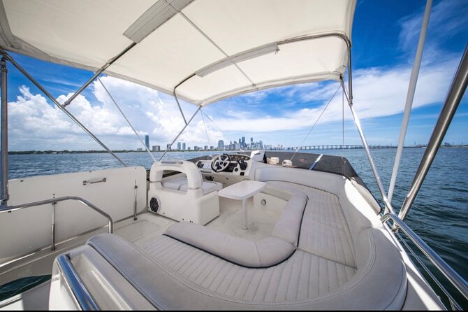 55ft + FREE HOUR Miami Yacht Rental 3 to 6 Hours 13 People - The free hour and choosing three to six hours
