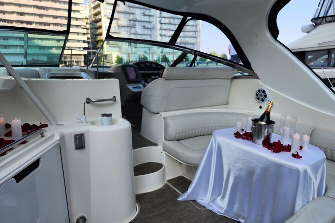60-Minute Toronto Luxury Yacht Sightseeing Prosecco Cruise! - Key points to know before booking