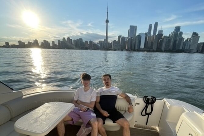 60-Minute Toronto Luxury Yacht Sightseeing Prosecco Cruise! - The return through Toronto Harbour