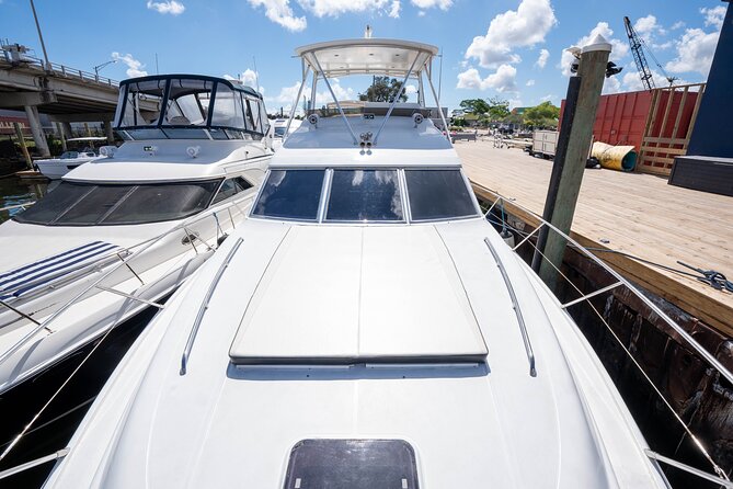 70ft + Free Hour | Miami Yacht Rental | 3 to 8 Hours | 13 ppl - Captains and service reliability