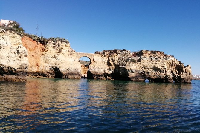 Afternoon yacht charter in lagos with drinks, tapas, paddle boards and kayak - How the price works for your group
