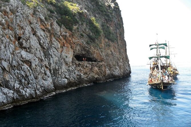 Alanya: Pirates Yacht Tour with Lunch and Soft Drinks - Seeing Alanya from the water