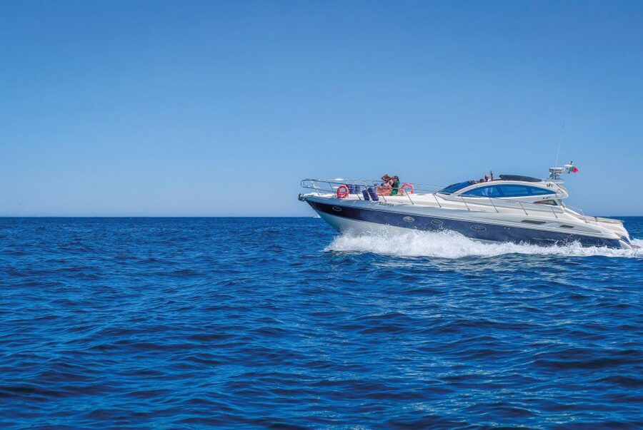 Albufeira: Algarve Half-Day Private Yacht Charter - Benagil Caves from the water