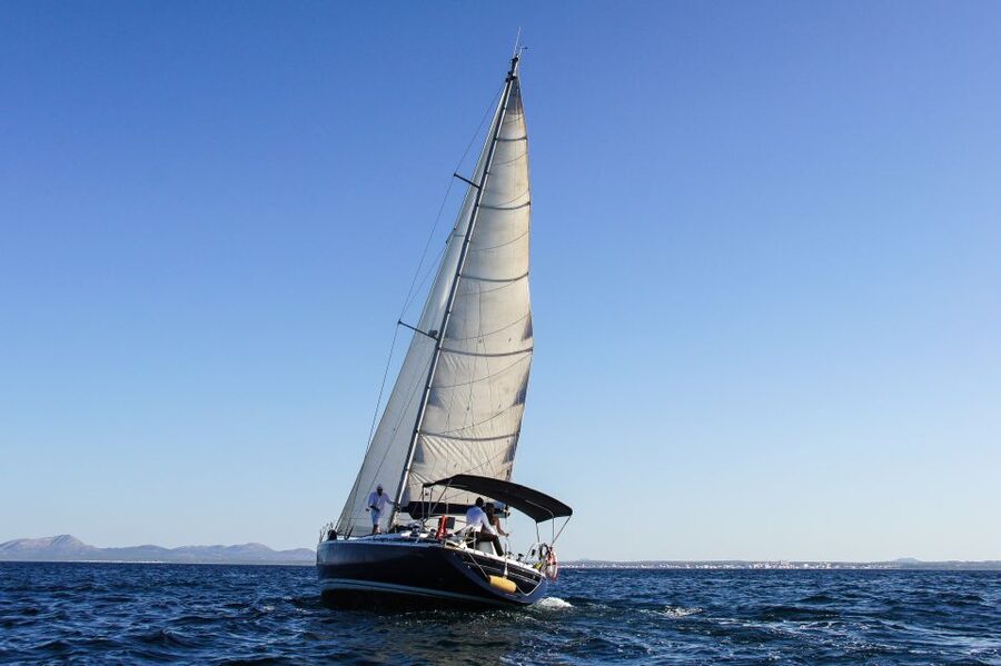 Alcudia: Sailing Yacht Excursion with Wine & Tapas - Key points at a glance
