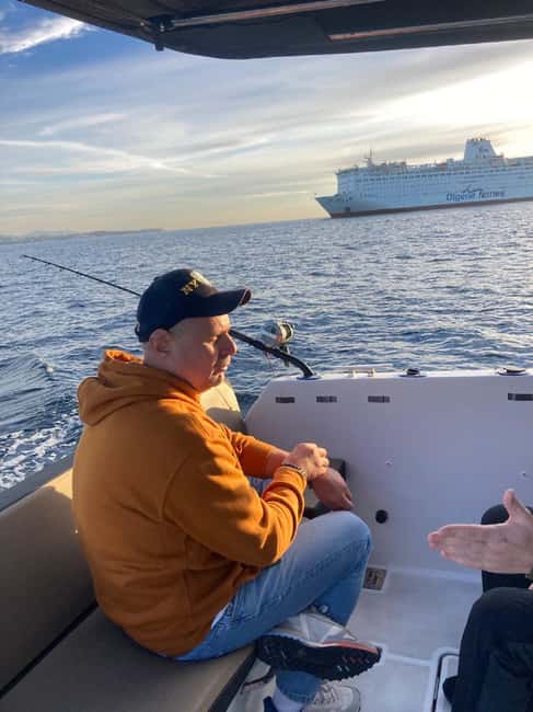 Alicante: Private Yacht Cruise with Drinks - What the one-hour route gives you