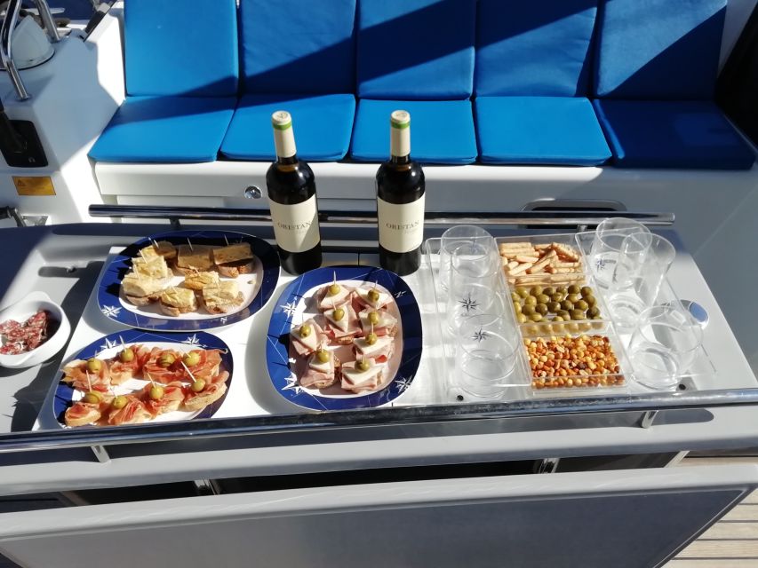Barcelona: Luxury Private Yacht Daytime Cruise - Meeting point, timing, and useful planning tips