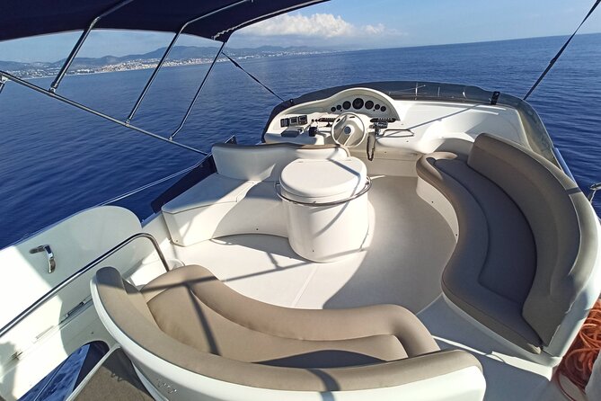 Barcelona Private Luxury Yacht Tour - Who will enjoy the Gavina most