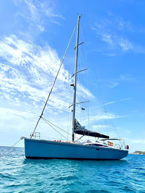 Barcelona: Sunset or Afternoon Yacht Cruise with Drinks - Lawrence, Marco, and the human side of the trip