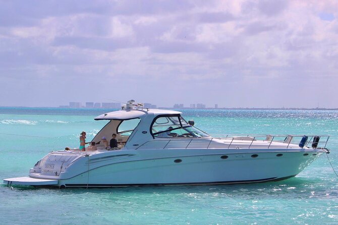 Beautiful SUNDANCER 60ft Private yacht / 18PAX 25P15 - Swimming, snorkeling, and time off the boat