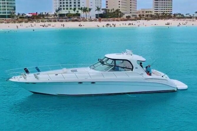 Beautiful SUNDANCER 60ft Private yacht / 18PAX 25P15 - Crew service and the feel on board