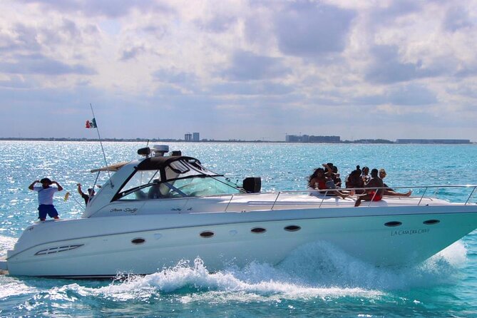 Beautiful Yacht SeaRay 48ft / 15PAX 25P16 - The crew makes the difference