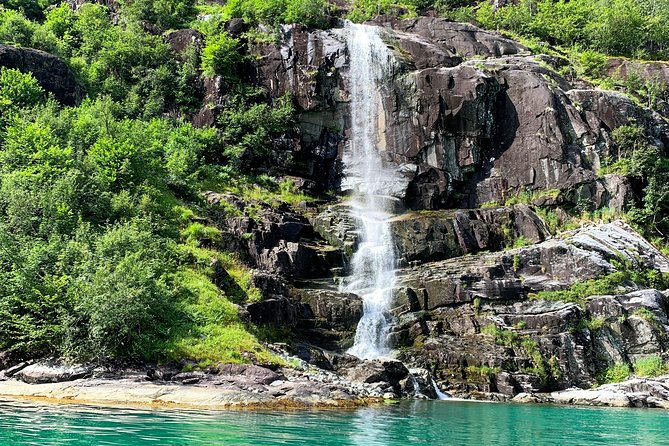 Bergen to Hardangerfjord VIP car + private yacht Fjord cruise - Should you book the Bergen to Hardangerfjord yacht tour?