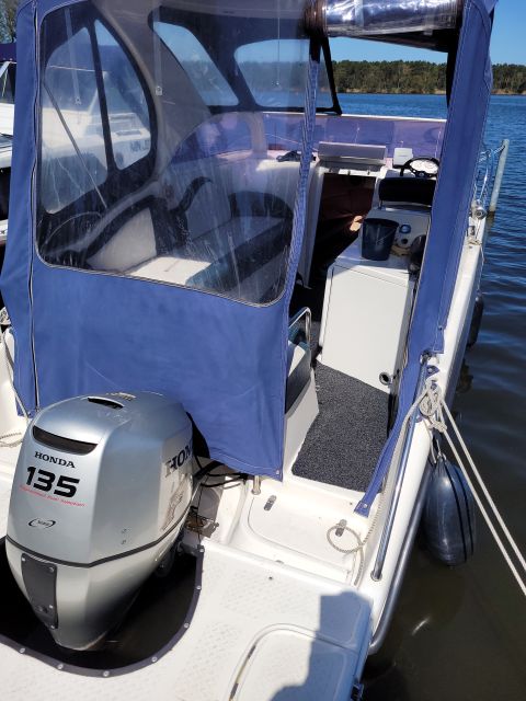 Berlin:Guided South Berlin Yacht Tour with Swim Stop (relax) - Swimming from the yacht