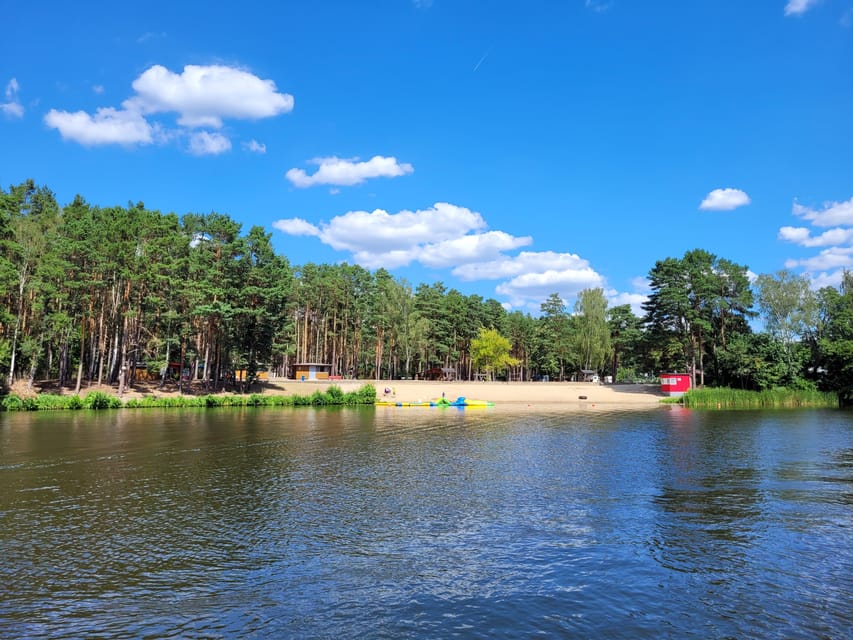 Berlin:Guided South Berlin Yacht Tour with Swim Stop (relax) - Who should book this four-hour outing?