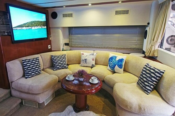 Bodrum Private Motor-Yacht Tour With Lunch For 6 Hours - Lunch on board, with four main menu choices