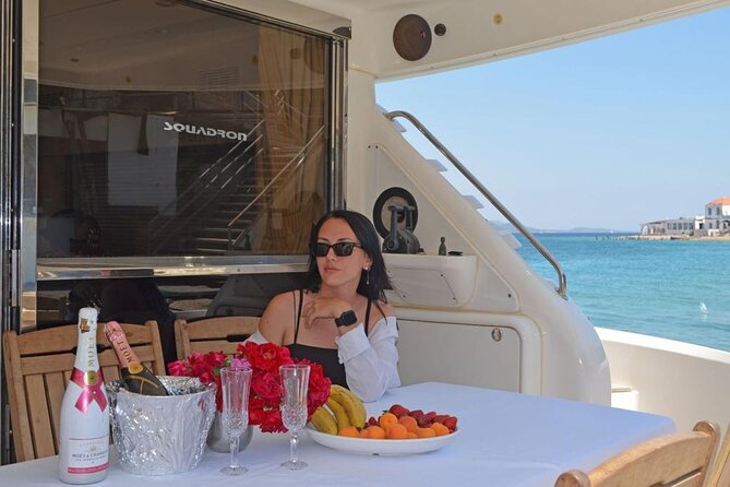 Bodrum Private Motor-Yacht Tour With Lunch For 6 Hours - What the private format adds to the day