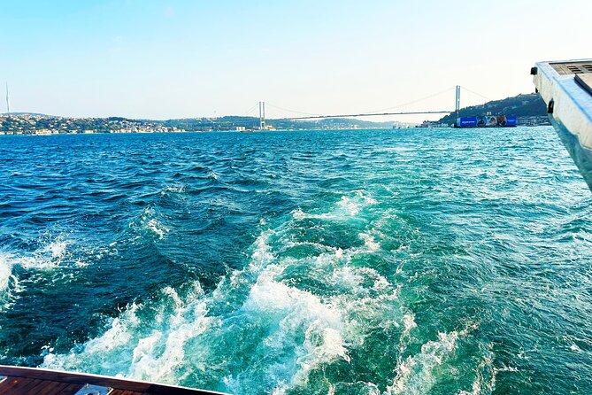 Bosphorus & Golden Horn: Sunset Yacht Cruise with Expert Guide - Rumeli Fortress and the northern stretch