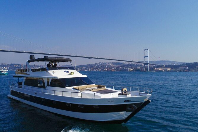 Bosphorus Night Cruise on the Luxury Yacht - Ortaköy and the Bosphorus Bridge