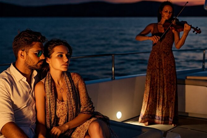 Bosphorus Night Cruise with Luxury Yacht - Maiden’s Tower and the return toward Galataport
