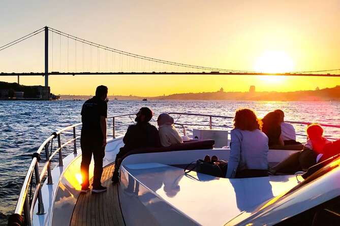 Bosphorus Sunset: An Enchanting Yacht Cruise in Istanbul - What the 2.5-hour route actually shows you
