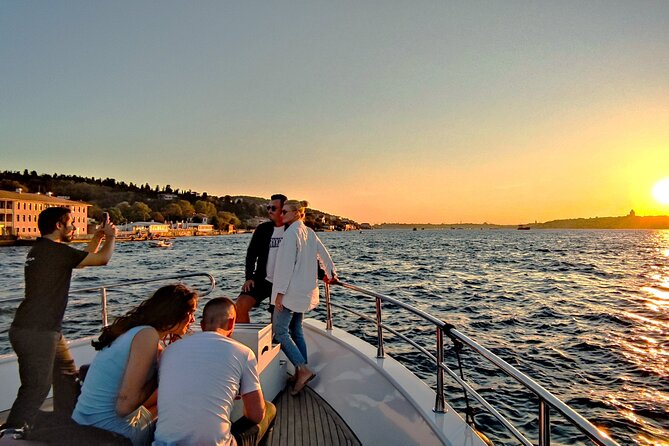 Bosphorus Sunset: An Enchanting Yacht Cruise in Istanbul - Snacks, drinks, and the feel onboard