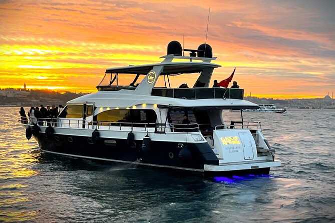Bosphorus Sunset: An Enchanting Yacht Cruise in Istanbul - Rumeli Fortress and the Asian shore