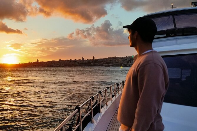 Bosphorus Sunset Cruise on Deluxe Yacht in Istanbul - Key details before you book