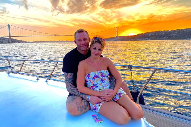 Bosphorus Sunset or Daytime Yacht Cruise with Snacks & Live Guide - Maiden’s Tower and Galata Tower