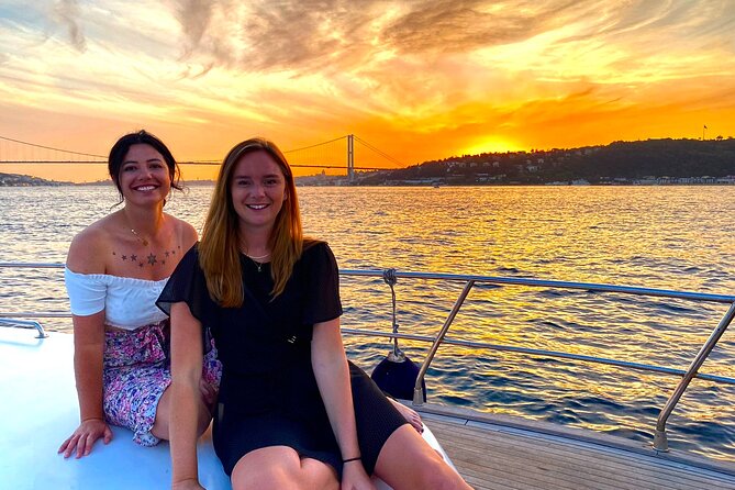 Bosphorus Sunset Yacht Cruise with Snacks and Live Guide - Why a sunset cruise is one of Istanbul’s best first outings